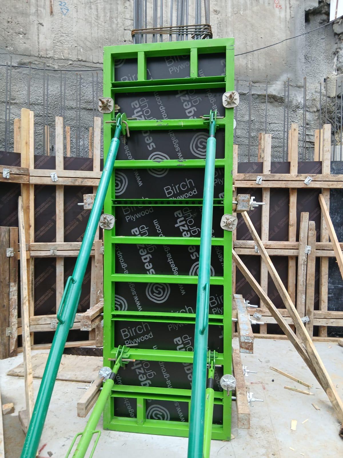Yüksek Mukavemetli Plywood Yüzeyli Modüler Çelik Çerçeve Kolon Kalıbı