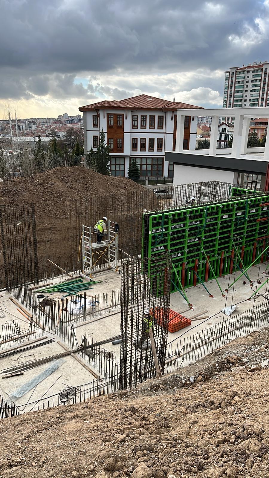 Taşkent Temel Kazısı, Grobeton ve Güçlendirilmiş Perde Donatıları