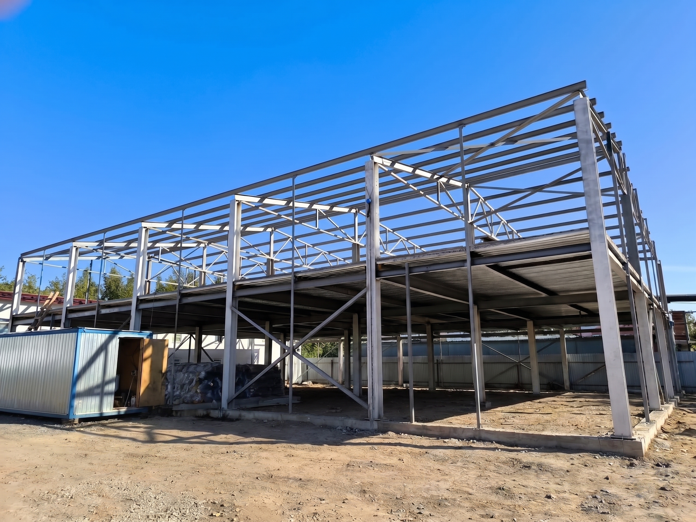 Moskova Çelik Yapı Fabrika İskeleti ve Rüzgar Çaprazları